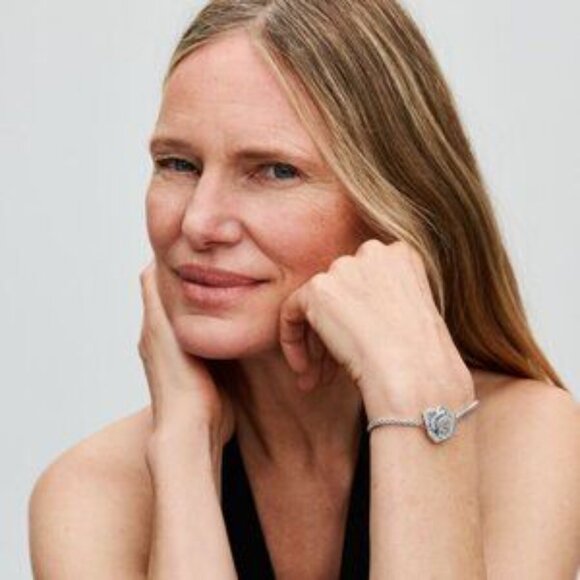 Sparkling Rose in Bloom Oversized Charm - Picture 4 of 5